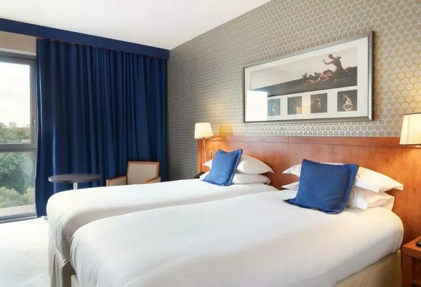 اتاق سوپریور با چشم‌انداز رودخانه, Crowne Plaza Lyon   Cité Internationale