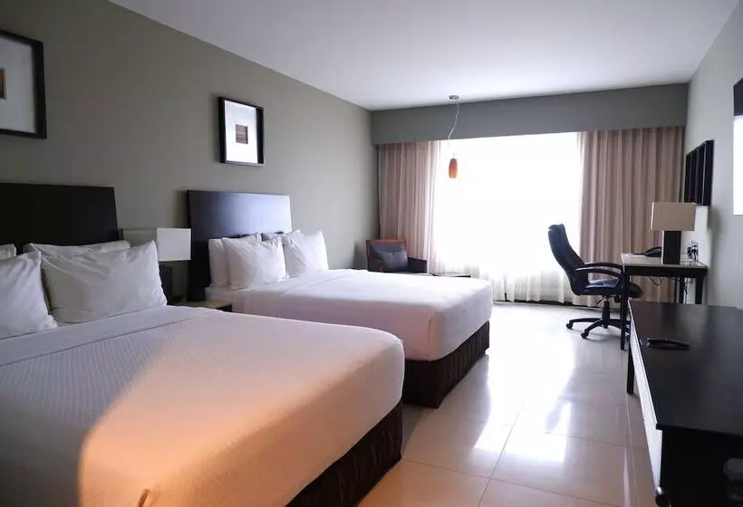 اتاق استاندارد با 2 تخت دوبل, Crowne Plaza Villahermosa, An Ihg
