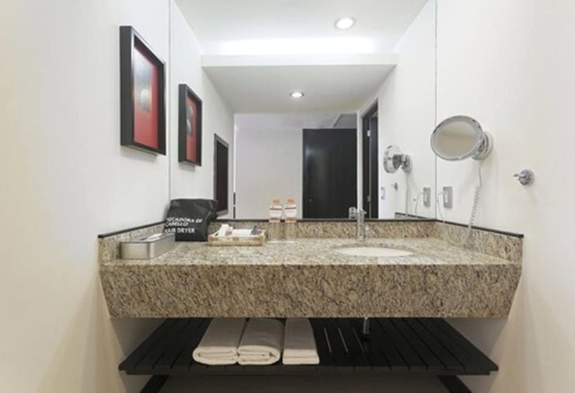 小型套房, Crowne Plaza Villahermosa, An Ihg