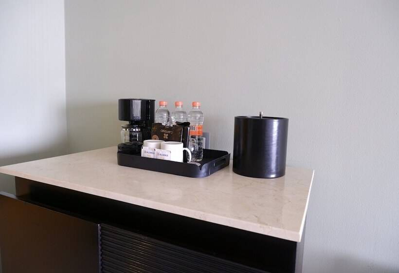 带2个双人床的标准工作室, Crowne Plaza Villahermosa, An Ihg