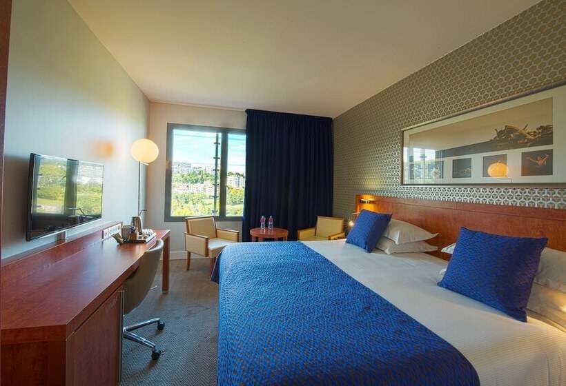 스탠다드 룸, Crowne Plaza Lyon   Cité Internationale