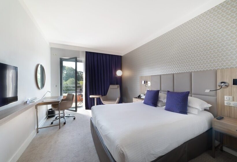 اتاق استاندارد با تخت دوبل و چشمانداز پارک, Crowne Plaza Lyon   Cité Internationale