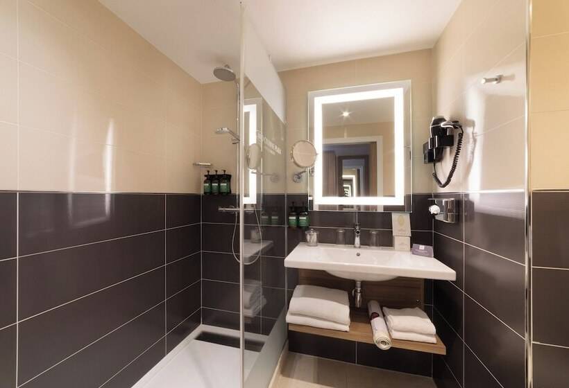 اتاق استاندارد با تخت دوبل و چشمانداز پارک, Crowne Plaza Lyon   Cité Internationale