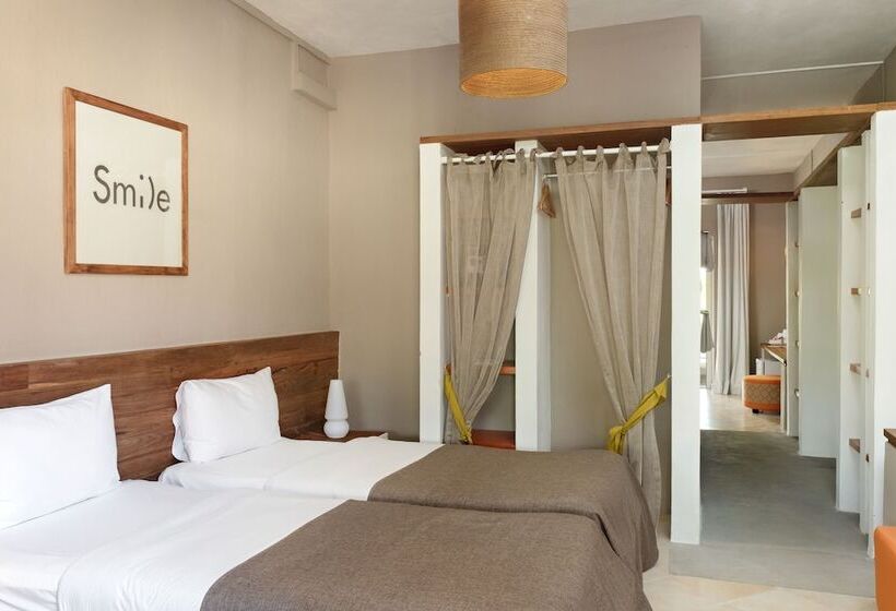 Familie Værelse, Friday Attitude