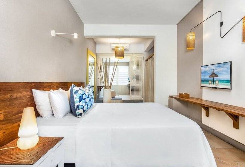 Standard Værelse, Friday Attitude