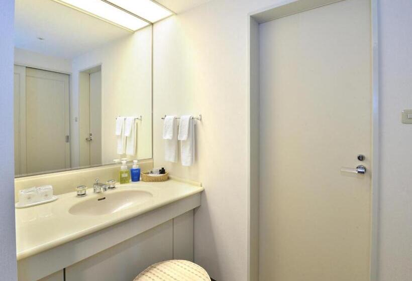 غرفة قياسية ثلاثية, Granvia Okayama