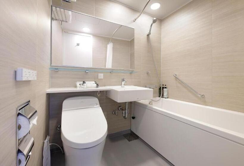 חדר אקונומי, Granvia Okayama