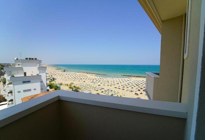 اتاق استاندارد چهار تخته, Imperial Beach   Dada Hotels