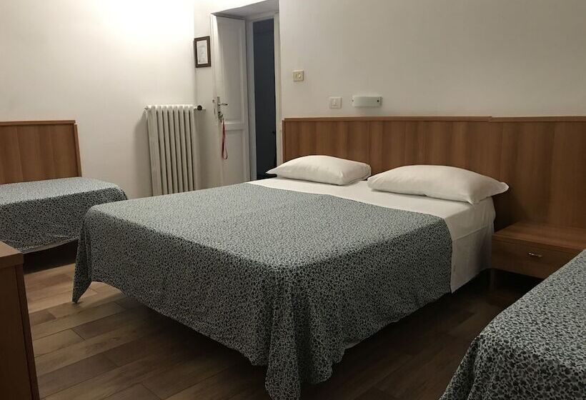 اتاق استاندارد چهار تخته, Lodi