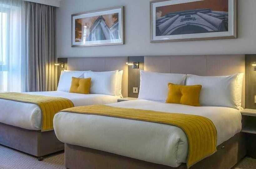 חדר משפחתי דלוקס, Maldron Hotel Tallaght