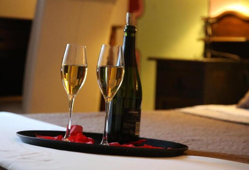 Номер Стандарт, Puerta Nazari