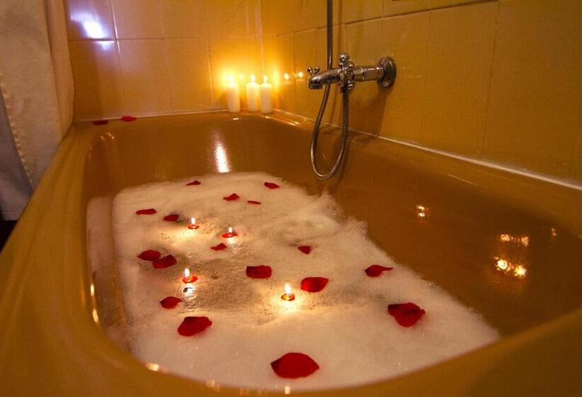 Номер Стандарт, Puerta Nazari