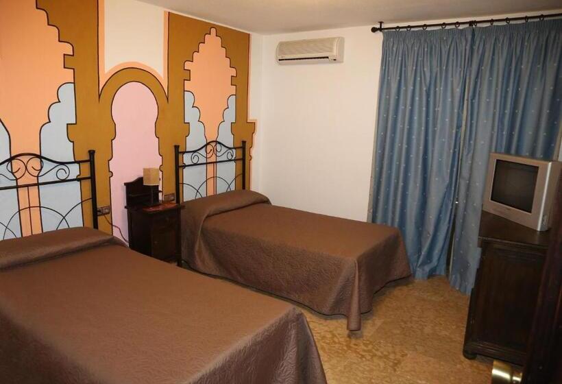 Номер Стандарт, Puerta Nazari