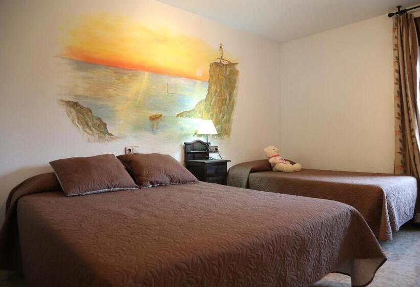 Номер Стандарт Трехместный, Puerta Nazari