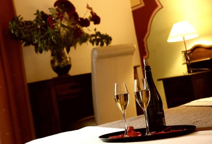 Номер Стандарт, Puerta Nazari