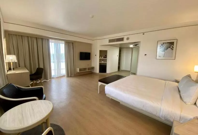 سوییت جونیور, Sabah Hotel Sandakan
