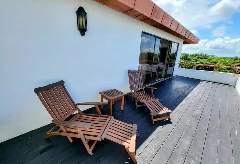 سوییت جونیور, Sabah Hotel Sandakan