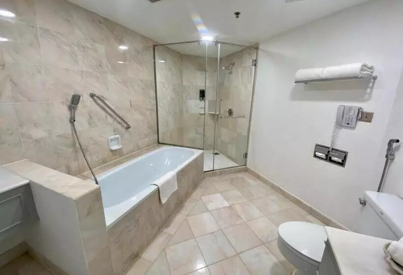 سوییت اجرایی, Sabah Hotel Sandakan