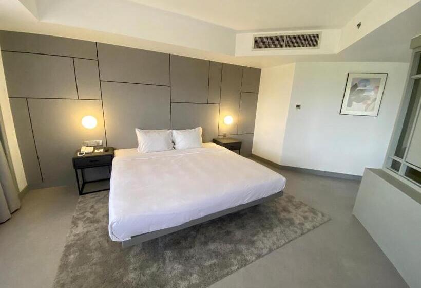 جناح إدارى, Sabah Hotel Sandakan