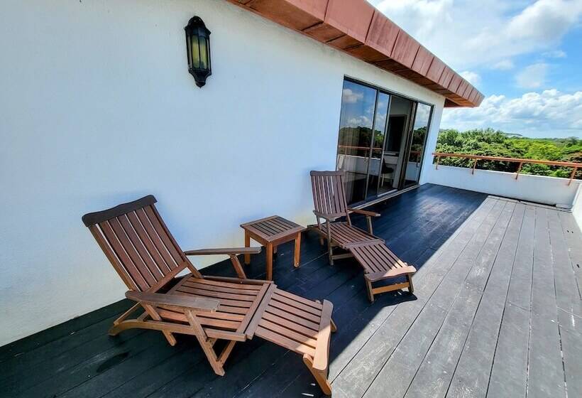 سوییت جونیور, Sabah Hotel Sandakan