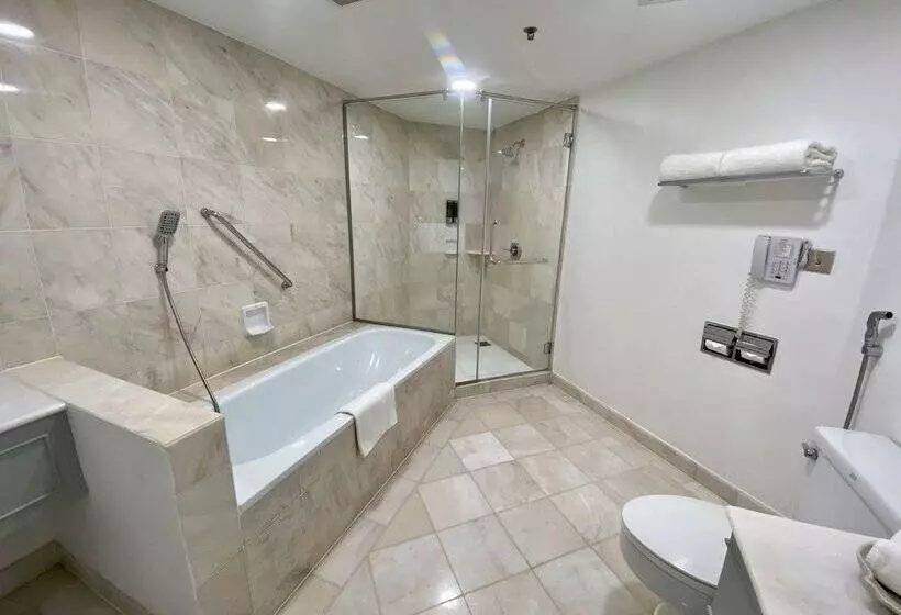 سوییت اجرایی, Sabah Hotel Sandakan