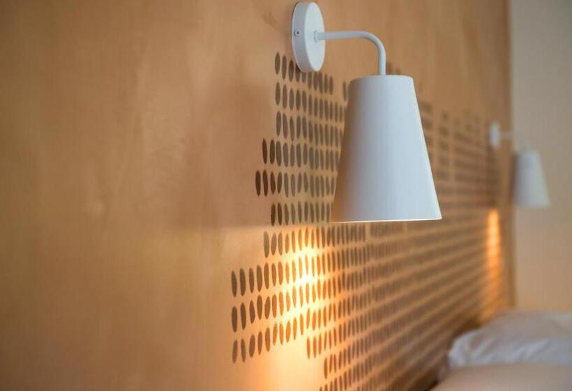 اتاق اجرایی سه نفره, Bitzaro Grande Hotel & Suites