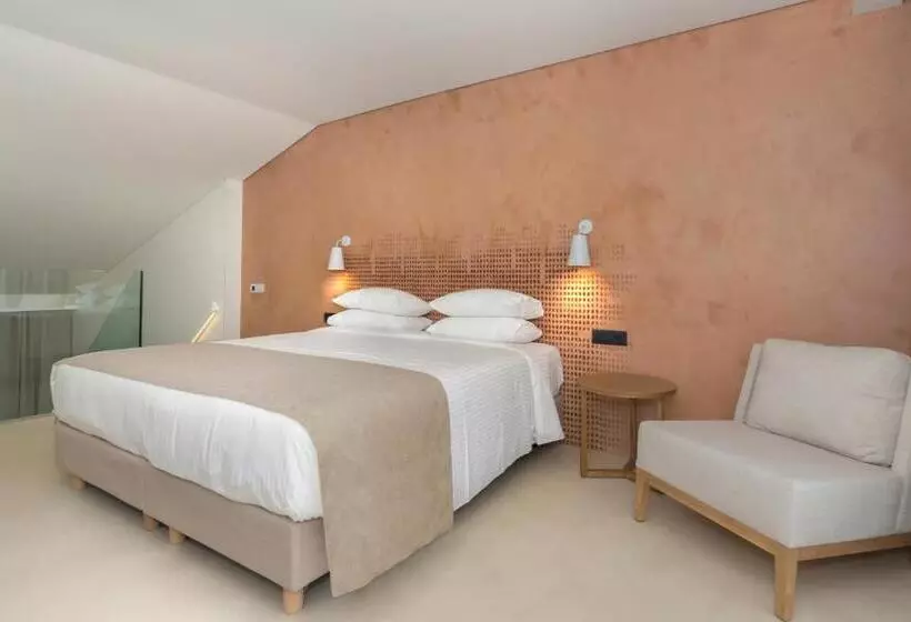 اتاق اجرایی سه نفره, Bitzaro Grande Hotel & Suites