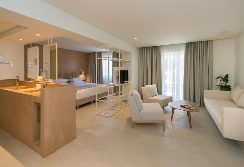 سوییت, Bitzaro Grande Hotel & Suites