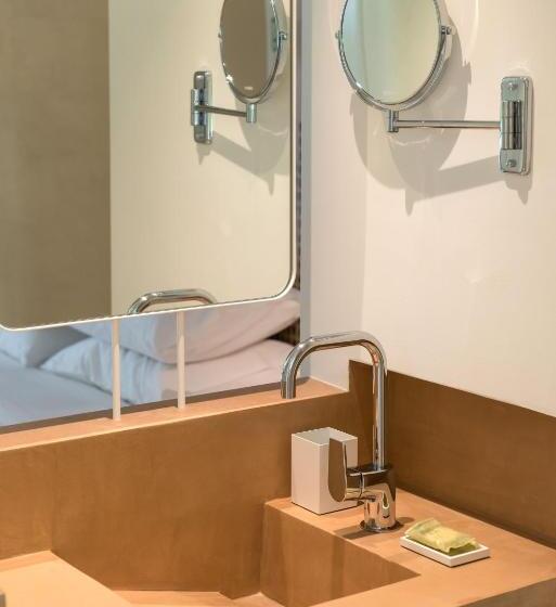 سوییت, Bitzaro Grande Hotel & Suites