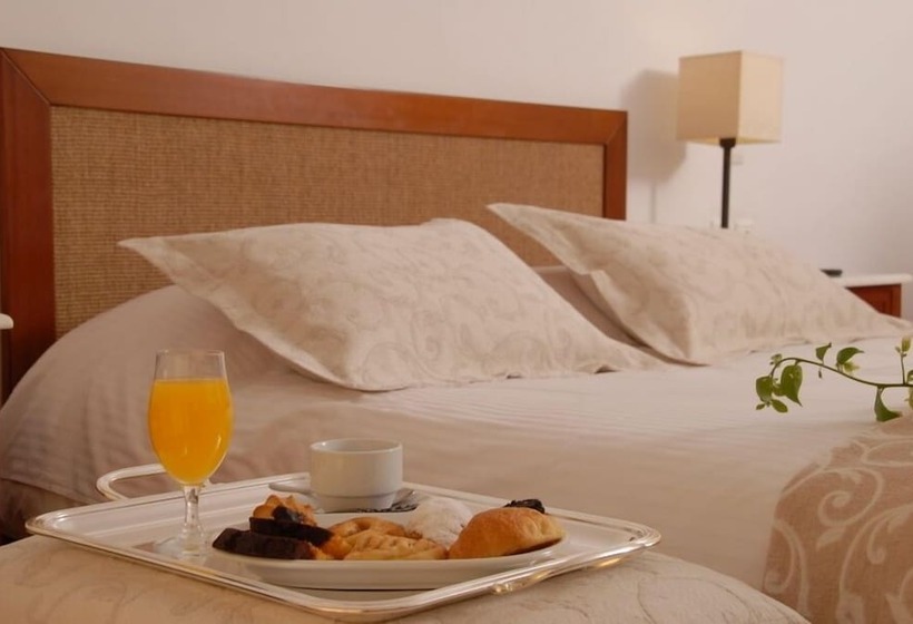 اتاق استاندارد, Bitzaro Grande Hotel & Suites