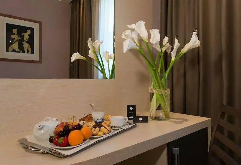 اتاق استاندارد سه نفره, Cdh Hotel La Spezia