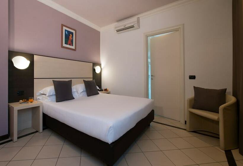اتاق استاندارد, Cdh Hotel La Spezia