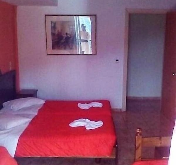 חדר סטנדרט לארבעה, Delphi Aiolos Center Hotel Panoramic View&yoga Harmony Hotel&rooms