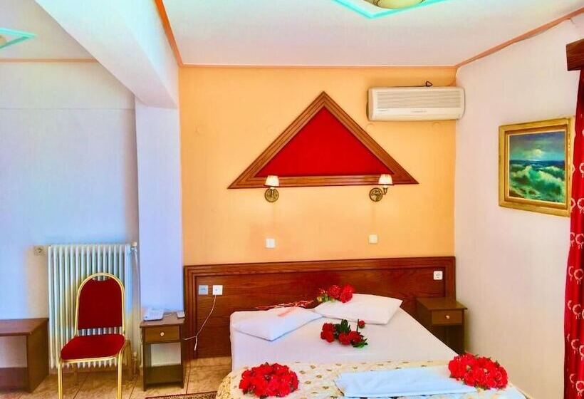 חדר סטנדרט לשלושה, Delphi Aiolos Center Hotel Panoramic View&yoga Harmony Hotel&rooms