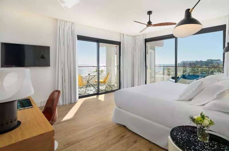 一ベッドルームエクゼクティブアパートメント, Franklin Apartments