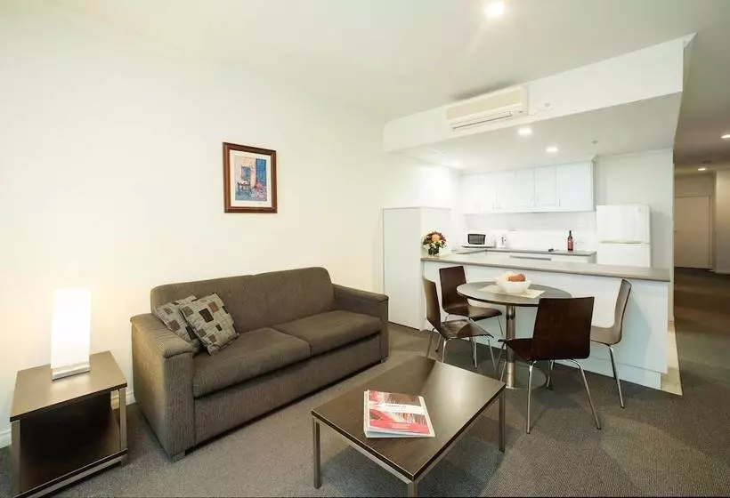 １ベッドルームアパートメント, Franklin Apartments