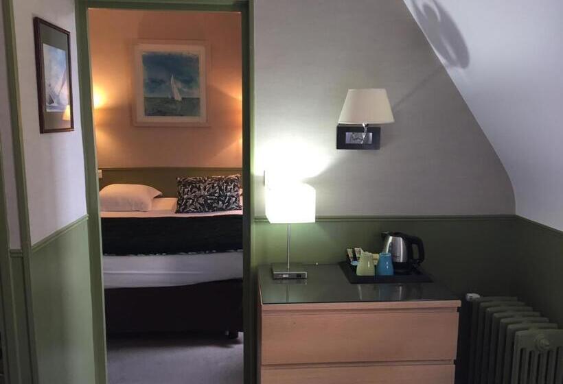 スタンダードトリプルルーム, Ajoncs D Or