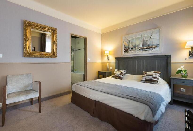 スーペリアールーム, Ajoncs D Or