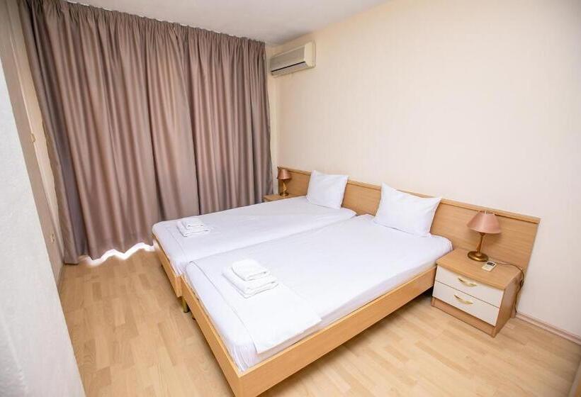 침실 1개 아파트, Astra