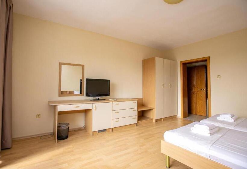 스탠다드 트리플 발코니 룸, Astra