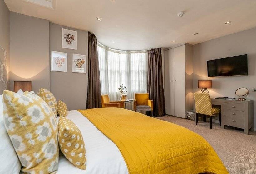 Номер Стандарт, Blanch House