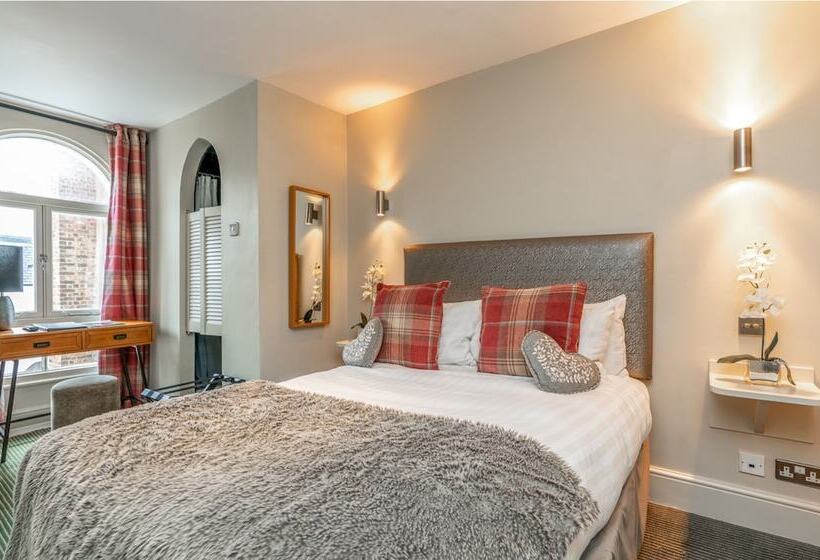 Номер Стандарт, Blanch House