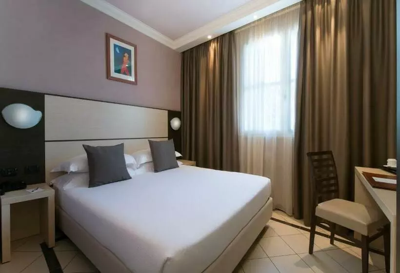 اتاق استاندارد, Cdh Hotel La Spezia
