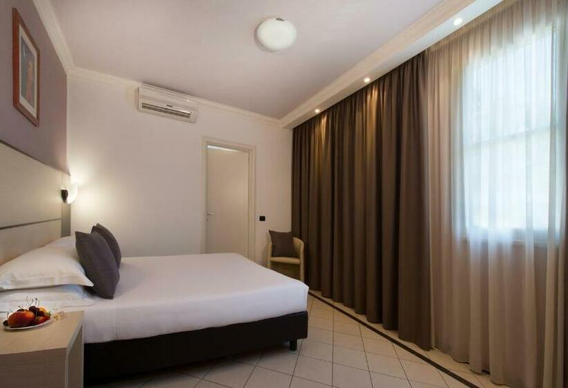 اتاق استاندارد, Cdh Hotel La Spezia