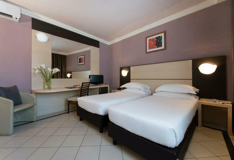 اتاق استاندارد, Cdh Hotel La Spezia