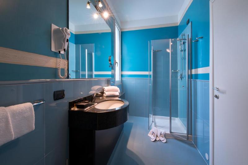 اتاق استاندارد, Cdh Hotel La Spezia