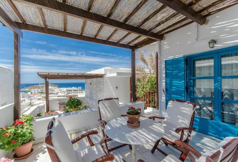 جناح مطلّ علي البحر, Chateau Zevgoli