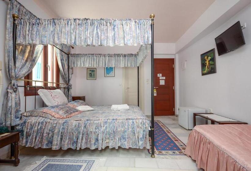 جناح جونيور مطل على الحديقة, Chateau Zevgoli