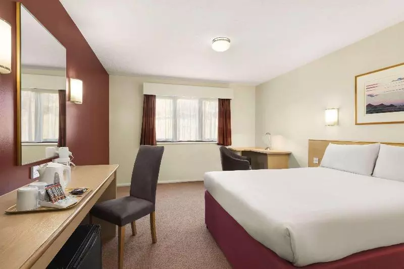 Executive-huone, Days Inn Hotel Warwick South   Southbound M40