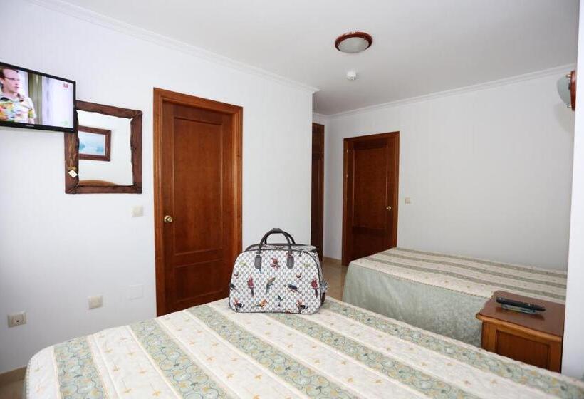 舒适三人间, El Tilo